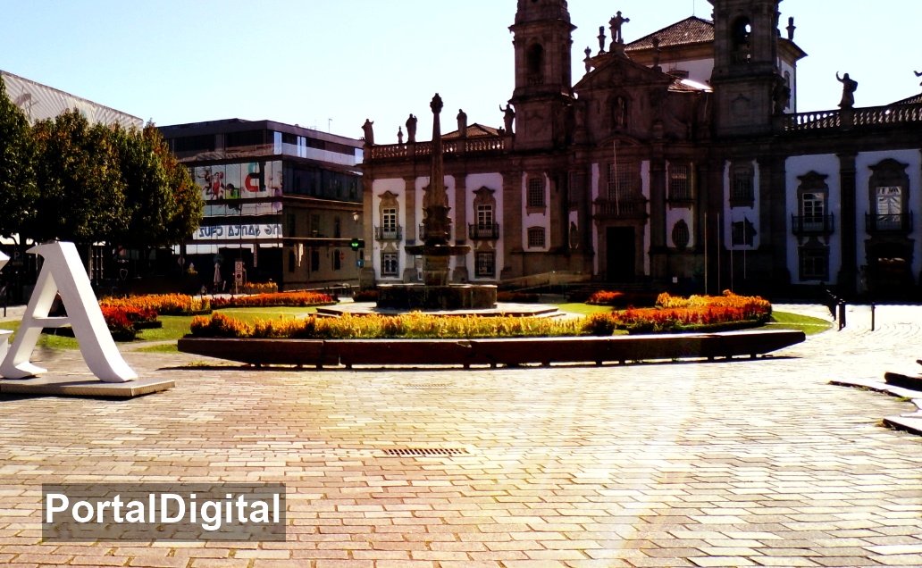 Largo de Santa Cruz
